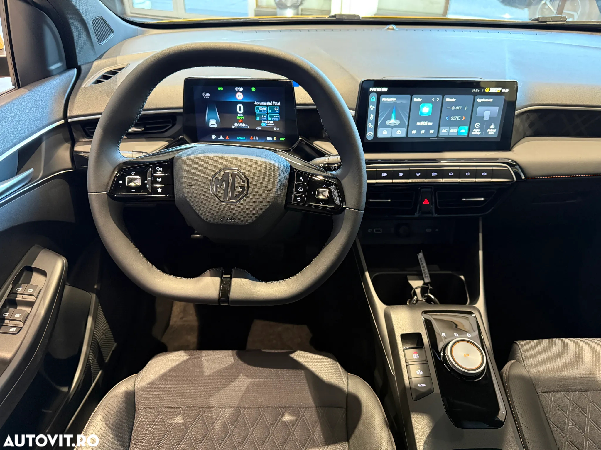 MG MG3 1.5 T GDI HEV Exclusive - 6