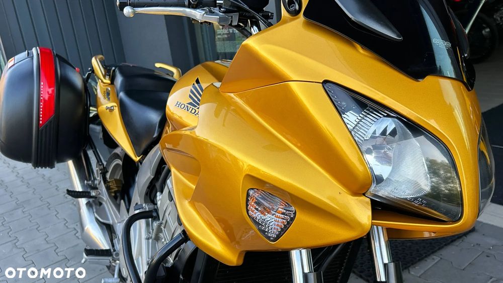 Honda CBF - 2