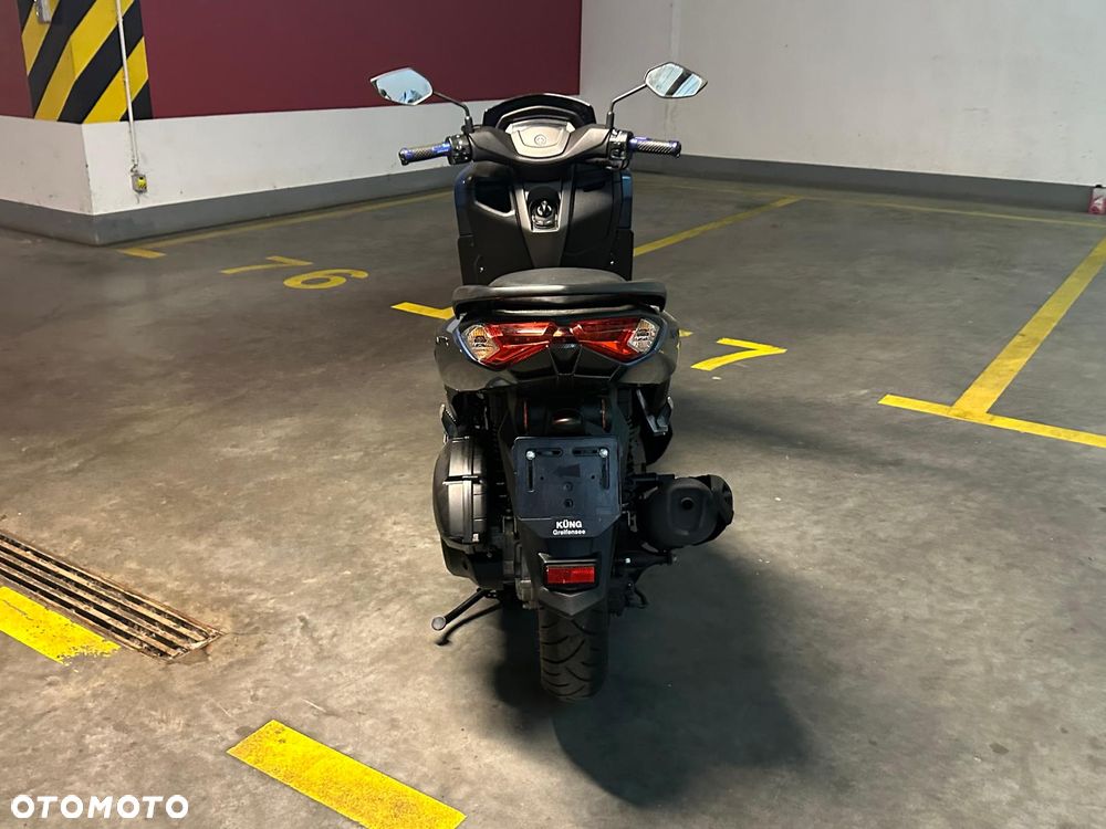Yamaha NMAX - 7