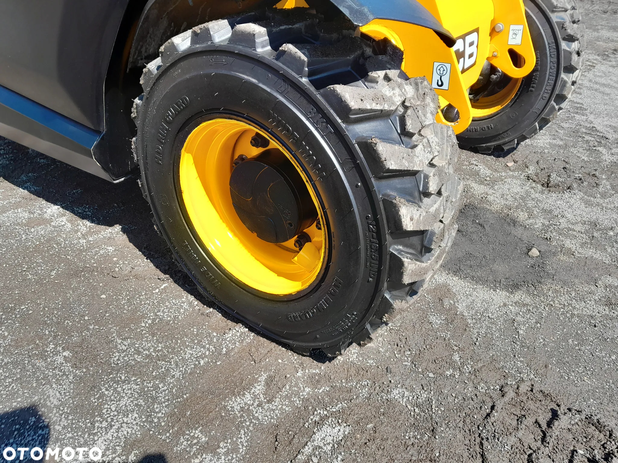 JCB 525-60 - 16