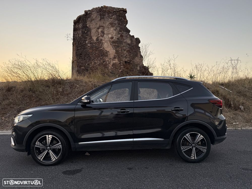 MG ZS - 4