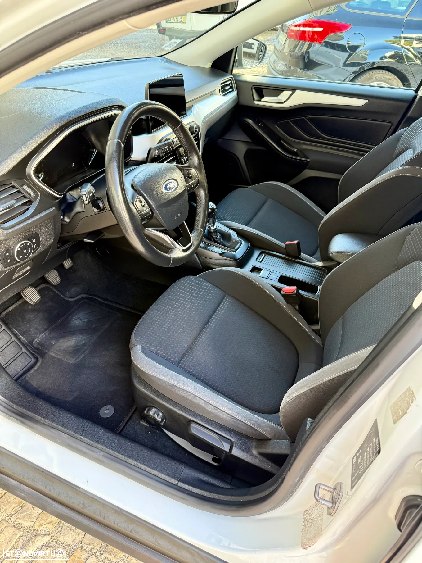 Ford Focus SW 1.5 TDCi EcoBlue Business - 7