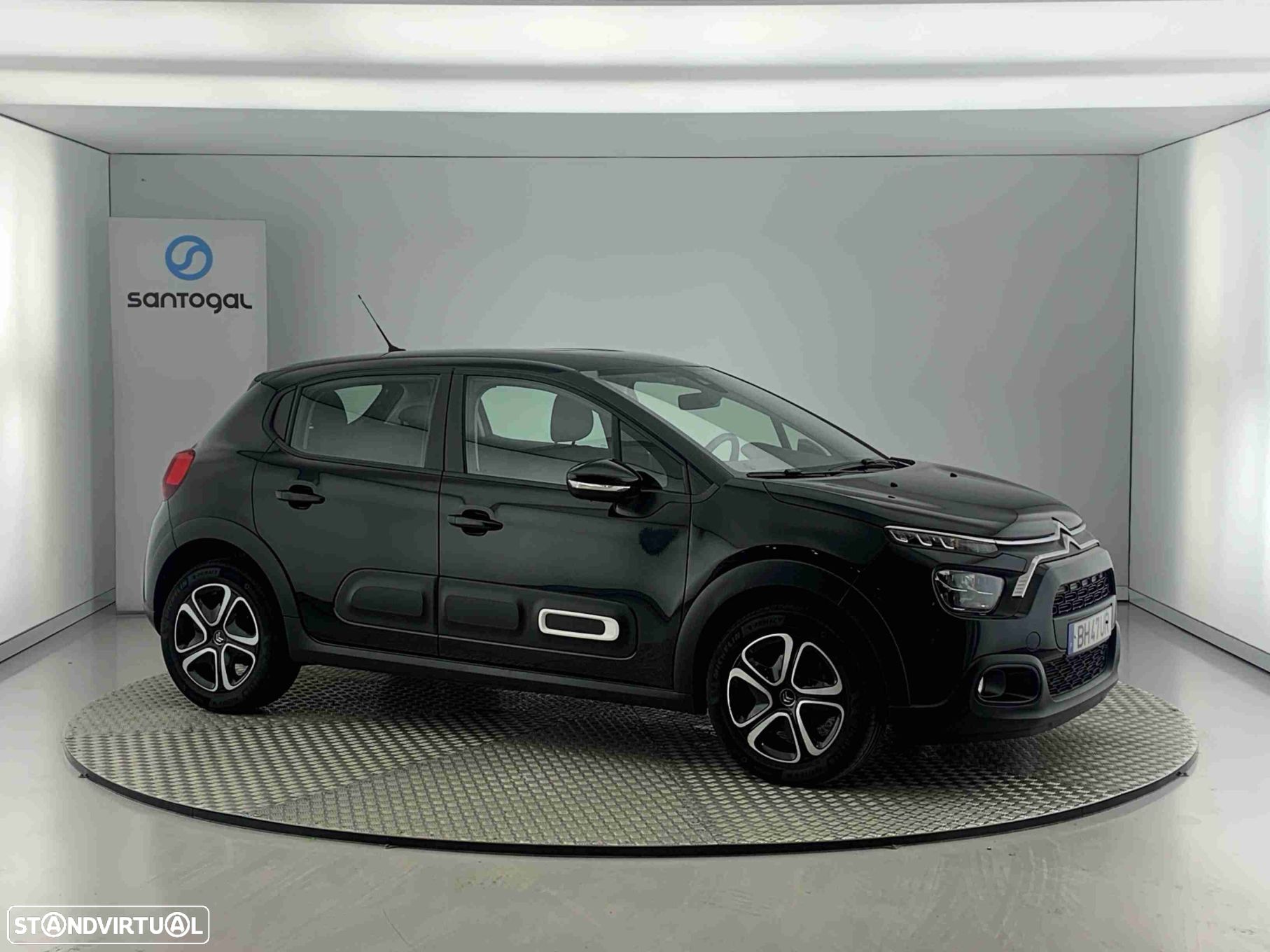 Citroën C3 1.2 PureTech Plus - 1