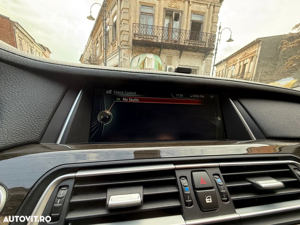 BMW Seria 7 730d - 8