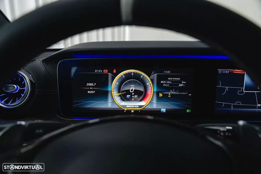 Mercedes-Benz E 63 AMG S 4-Matic+ - 27