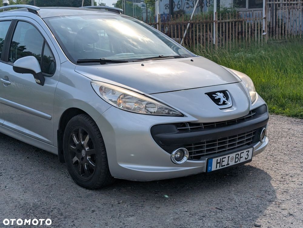Peugeot 207 - 2