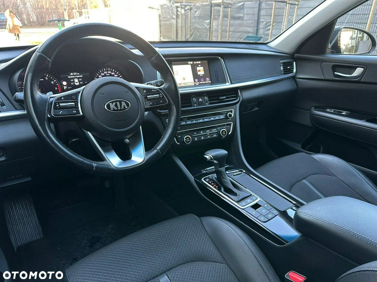 Kia Optima - 18