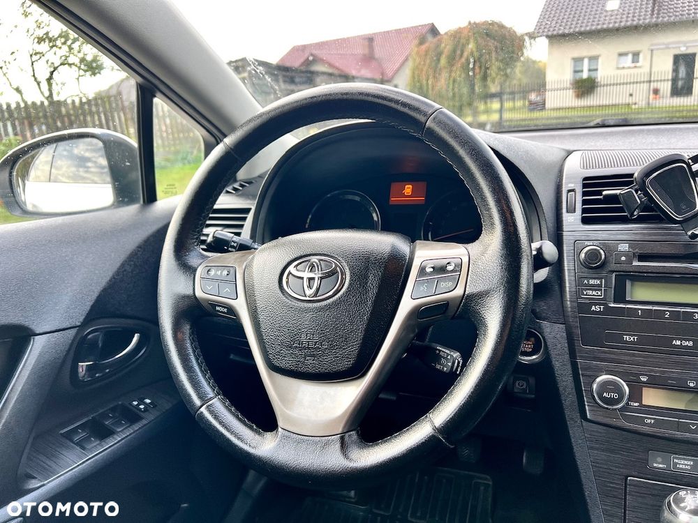 Toyota Avensis 2.2 D-4D Premium - 15