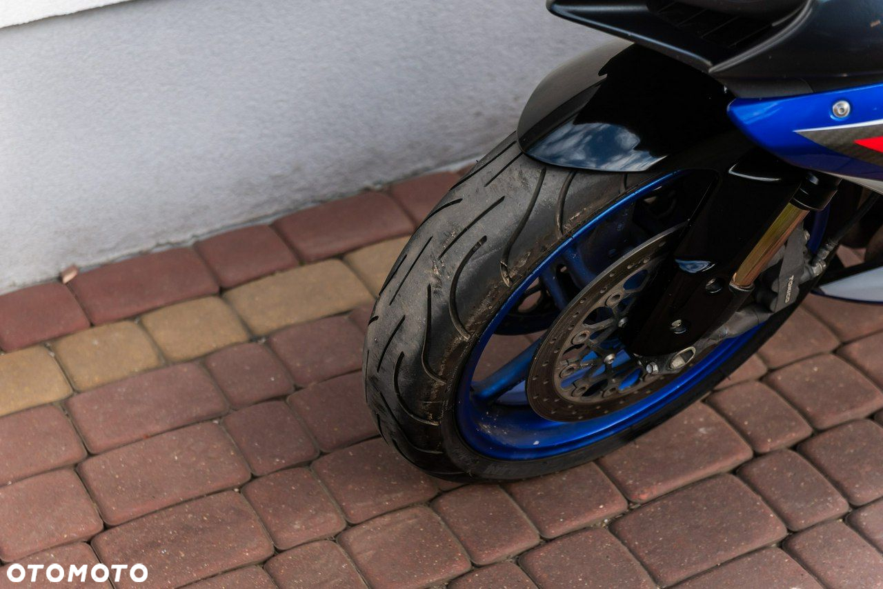 Suzuki GSX-R - 7