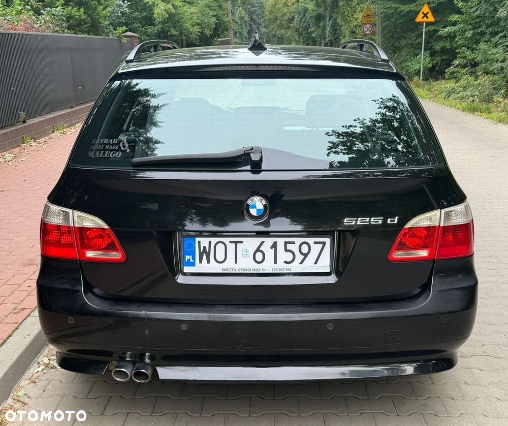 BMW Seria 5 525d - 15