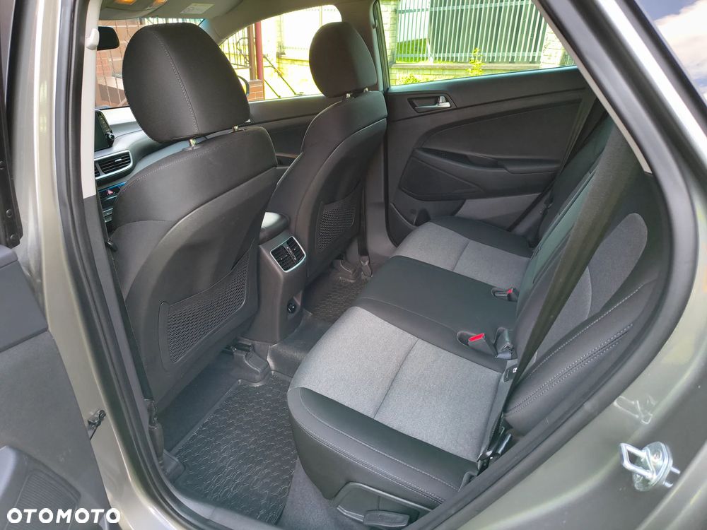 Hyundai Tucson 1.6 CRDi 48V-Hybrid 4WD DCT Select - 9