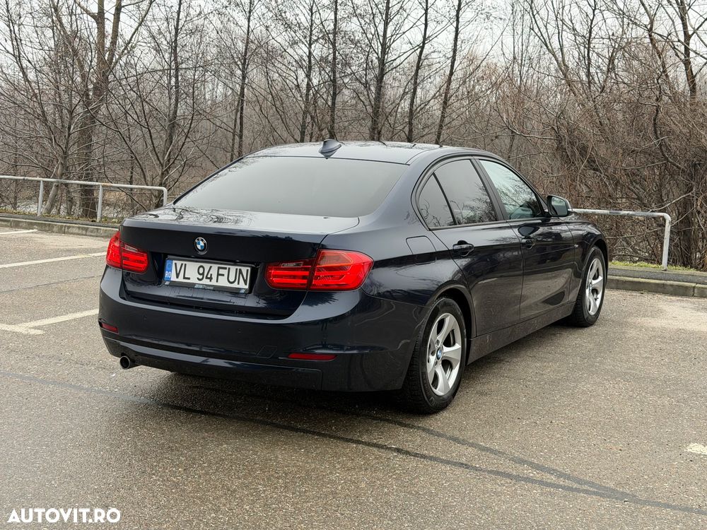 BMW Seria 3 320d DPF Aut. - 3