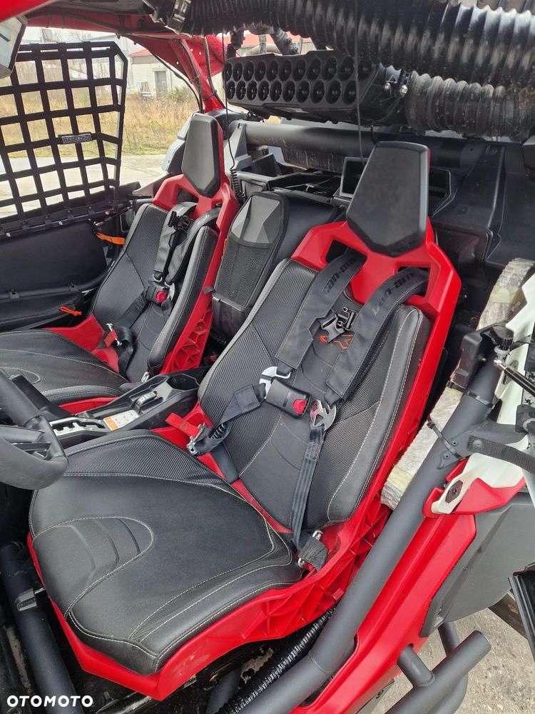 Can-Am Maverick - 12