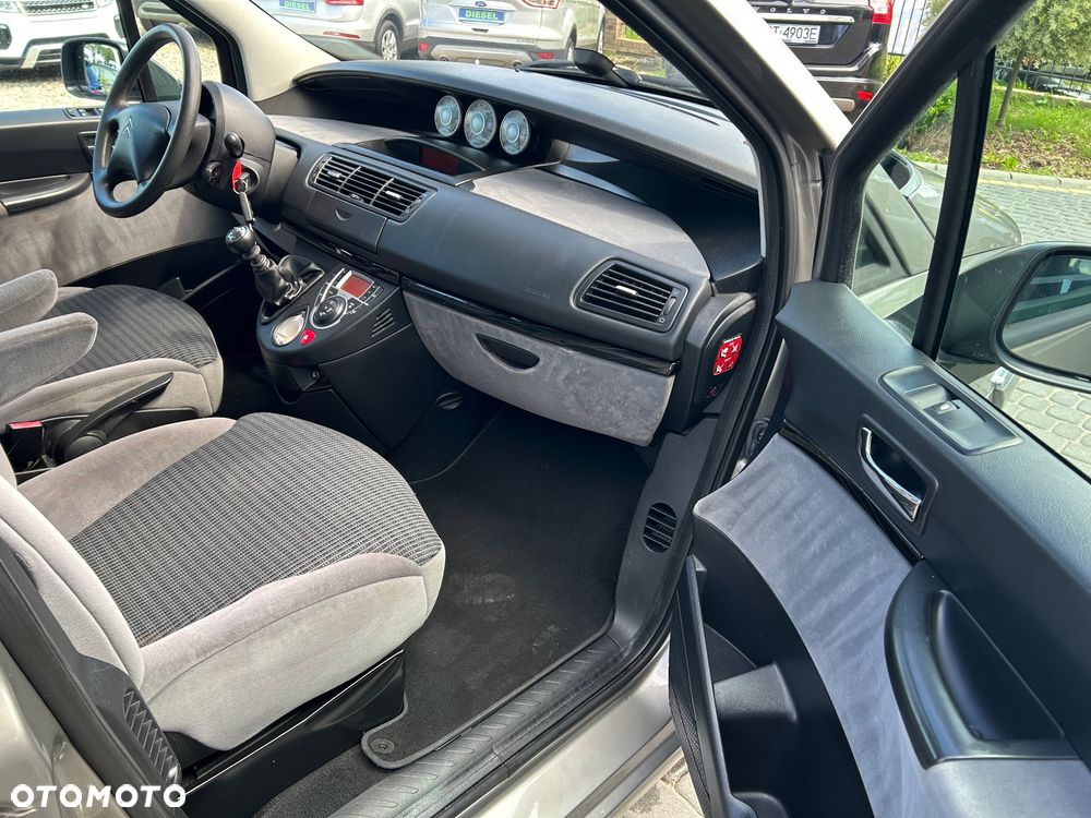 Citroën C8 2.0 HDi SX - 28