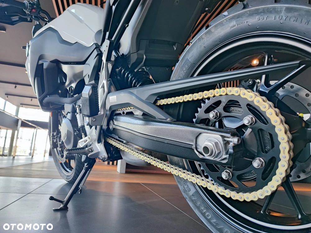 BMW F - 20