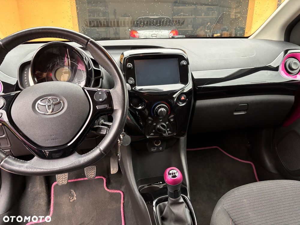 Toyota Aygo 1.0 VVT-i Color Edition - 10