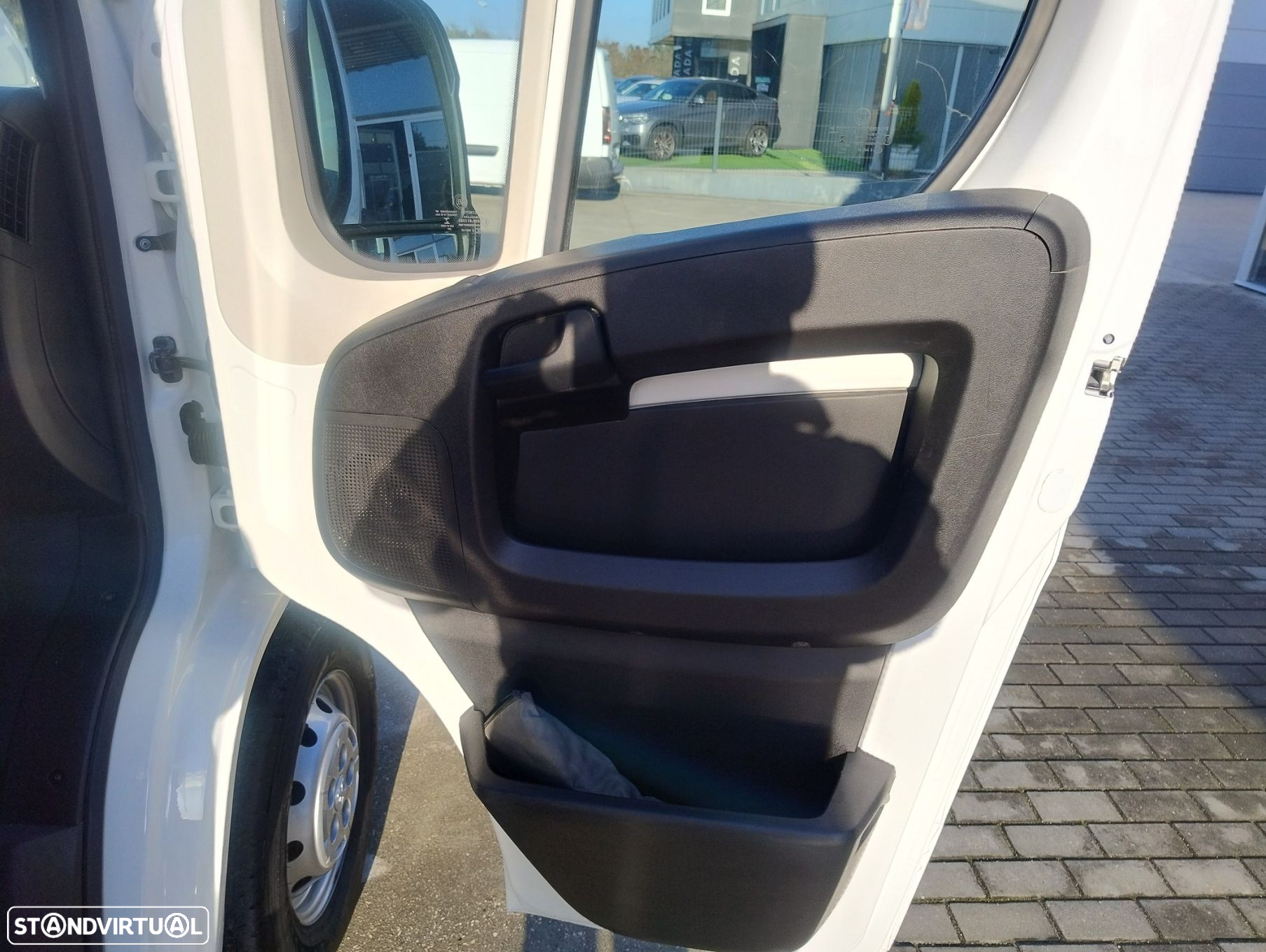 Peugeot Boxer 2.2 BlueHDi 330 L2H2 Premium - 17