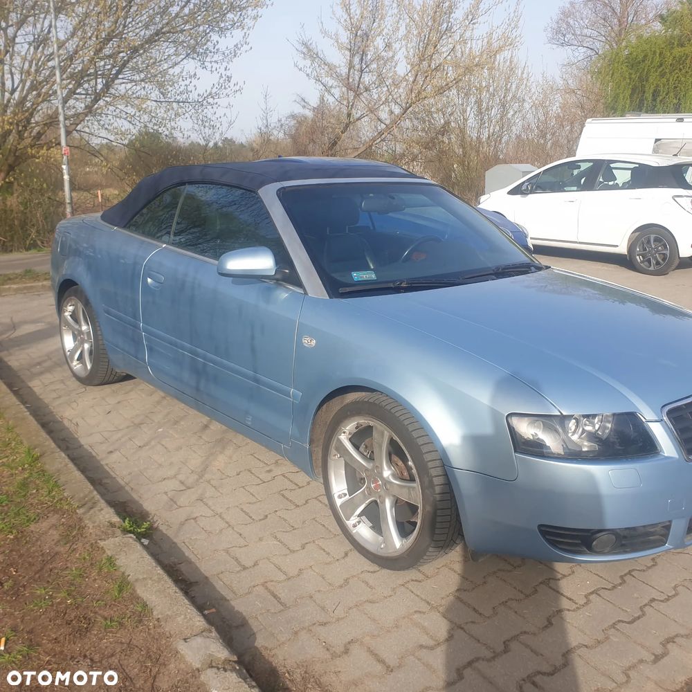 Audi A4 Cabrio 2.5 TDI - 1