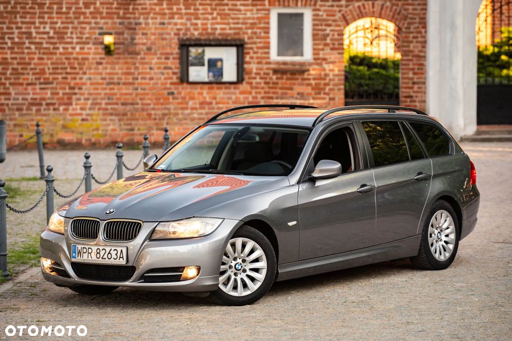BMW Seria 3 318d - 4
