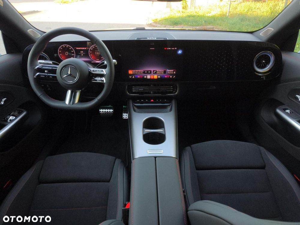 Mercedes-Benz CLA - 11