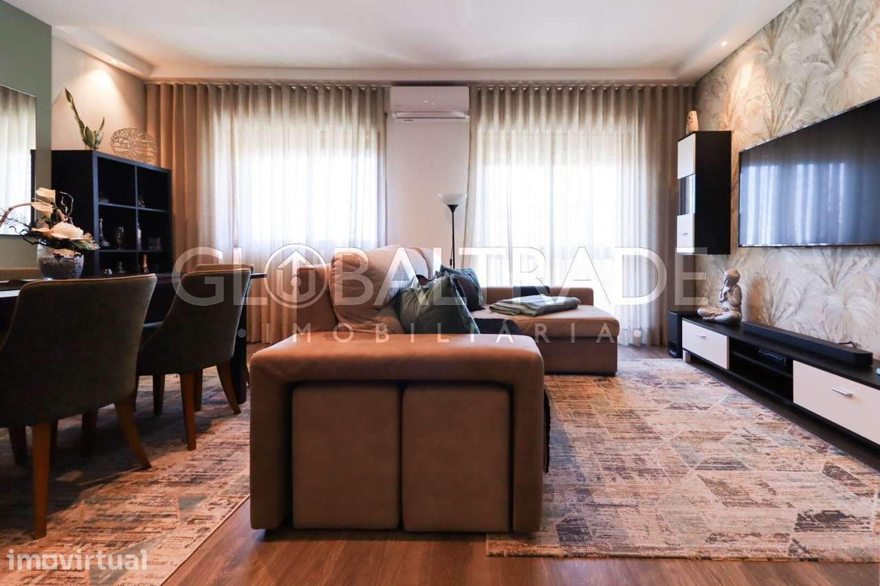Apartamento T3+1 Renovado & Equipado em Águas Santas - Grande imagem: 2/60