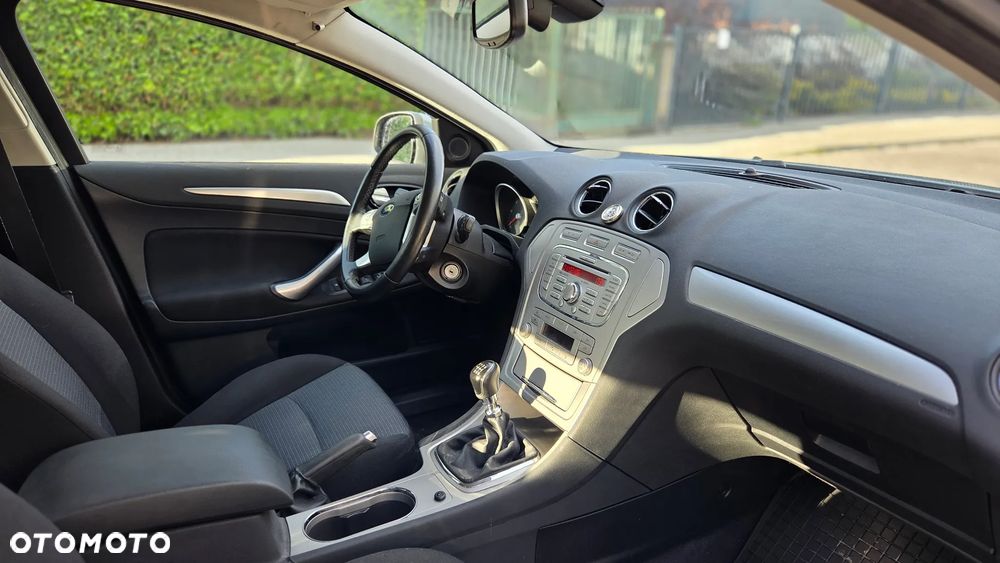 Ford Mondeo 1.8 TDCi Titanium - 8