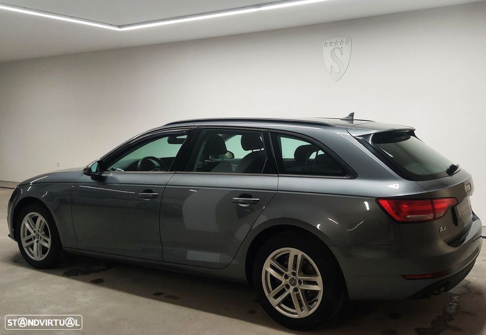 Audi A4 Avant 2.0 TDI Business Line - 4