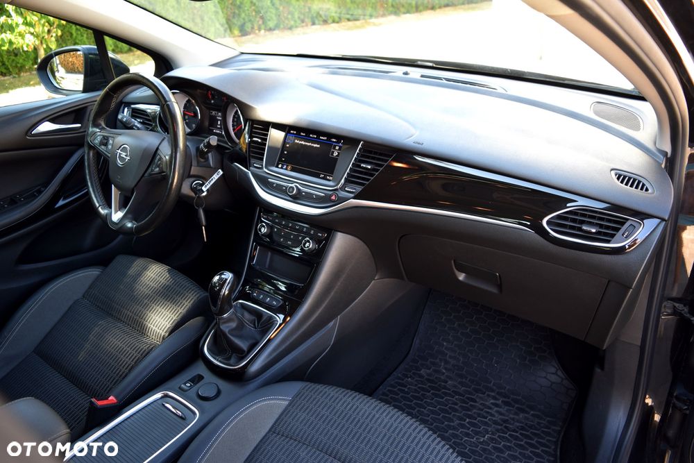 Opel Astra 1.2 T Elegance S&S - 13