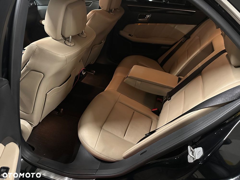 Mercedes-Benz Klasa E 300 BlueTEC 7G-TRONIC Avantgarde - 18