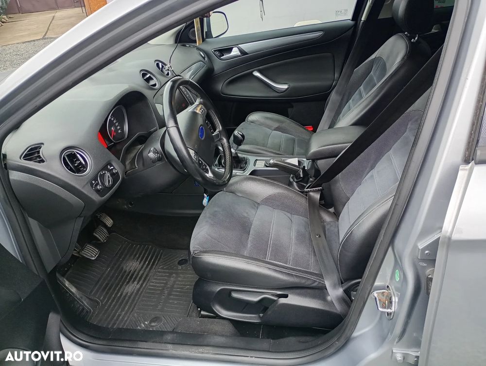 Ford Mondeo 2013 photo 5