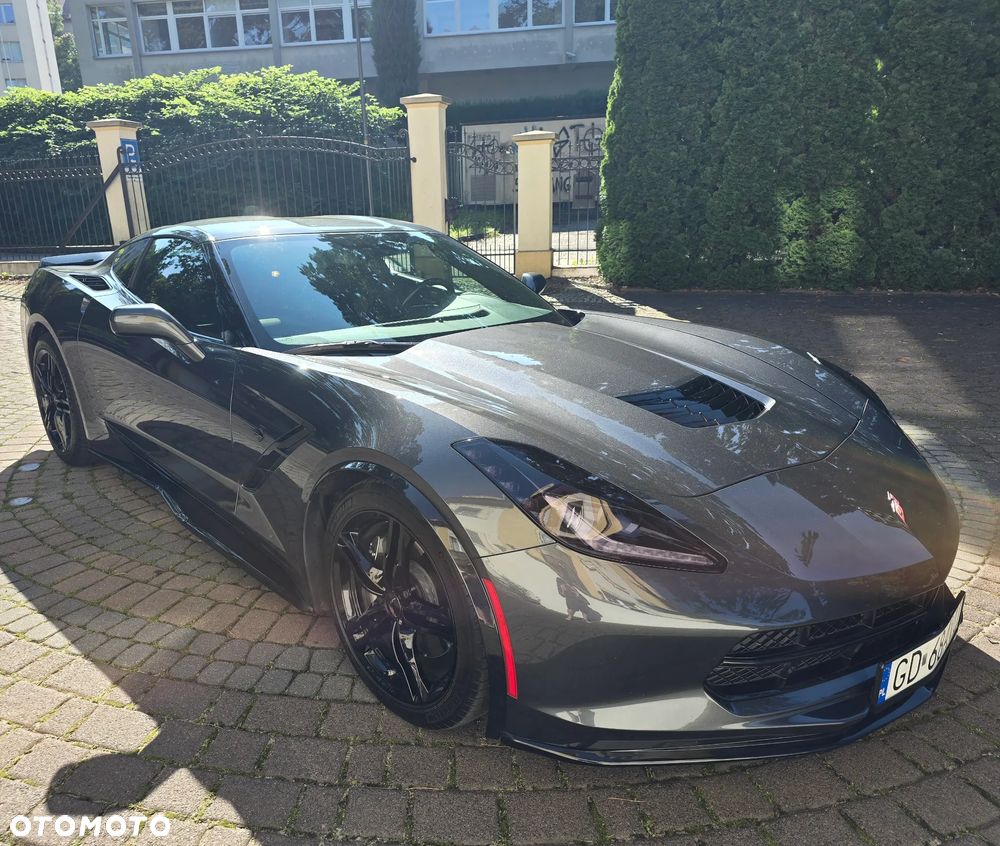 Chevrolet Corvette - 8