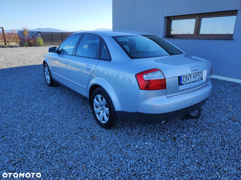 Audi A4 Limousine - 3