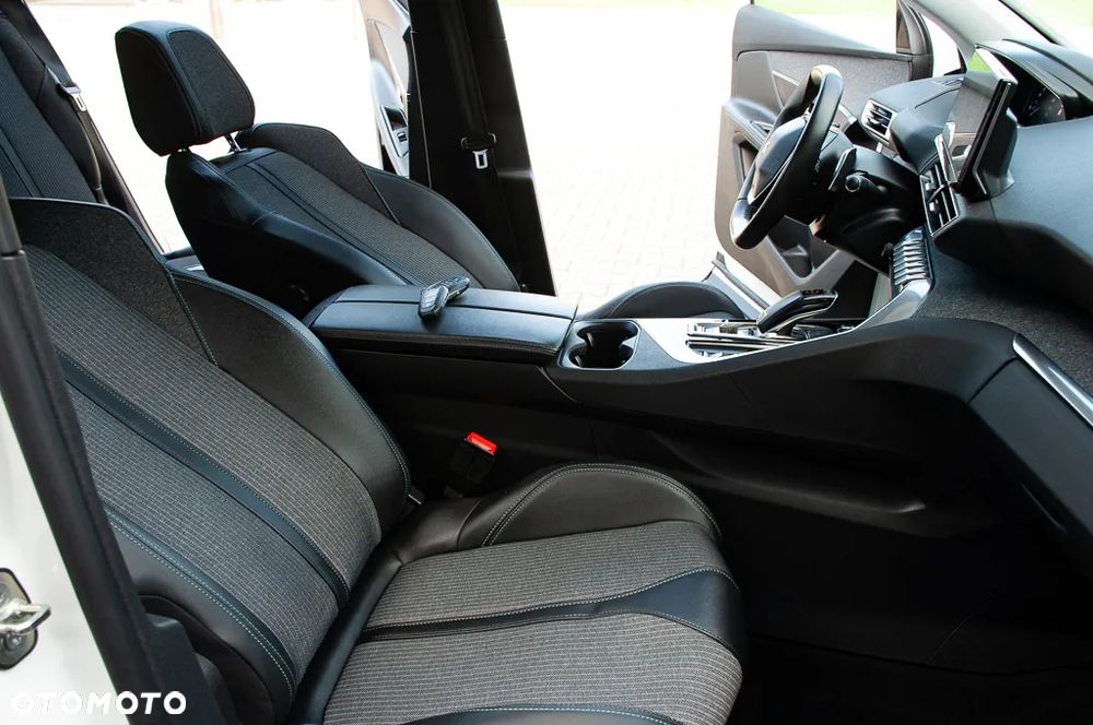 Peugeot 5008 BlueHDI 180 EAT6 GT - 22