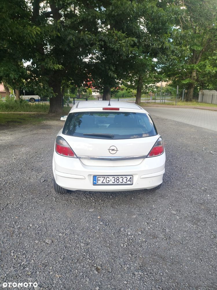 Opel Astra 1.4 - 4