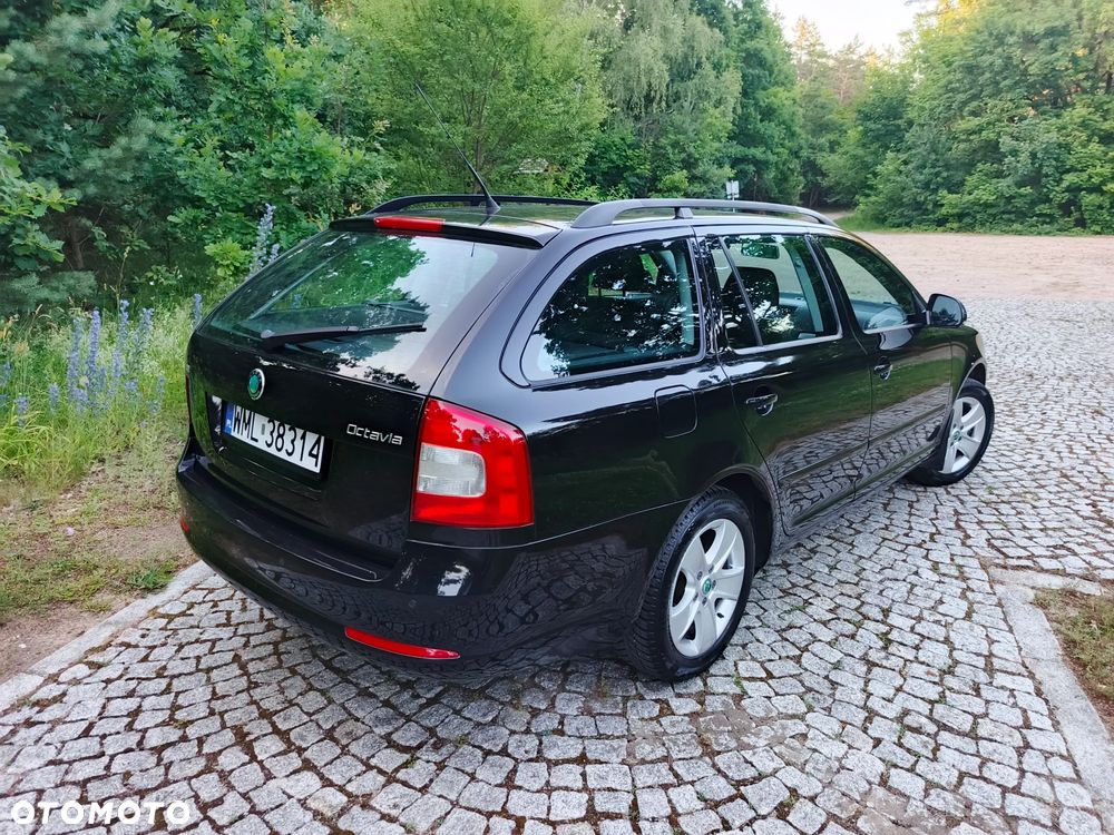 Skoda Octavia 1.6 TDI DPF Ambition - 3