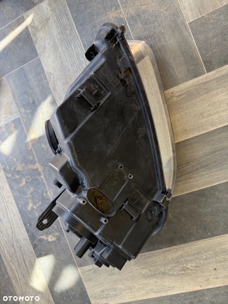 FORD C-MAX LIFT LAMPA LEWY PRZÓD EUROPA - 5