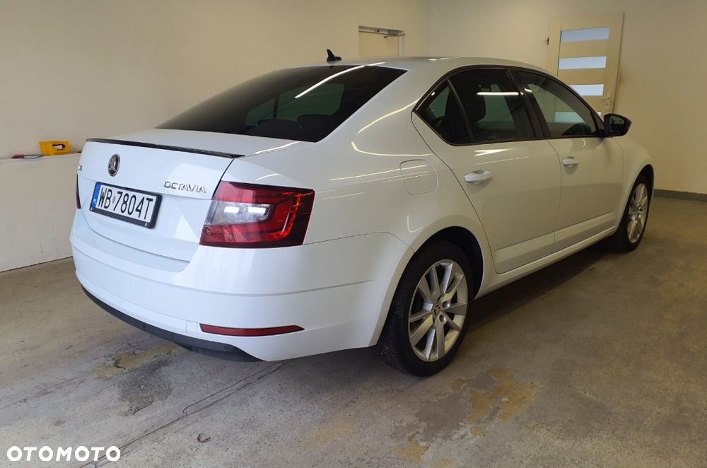 Skoda Octavia 1.5 TSI ACT Style DSG - 2