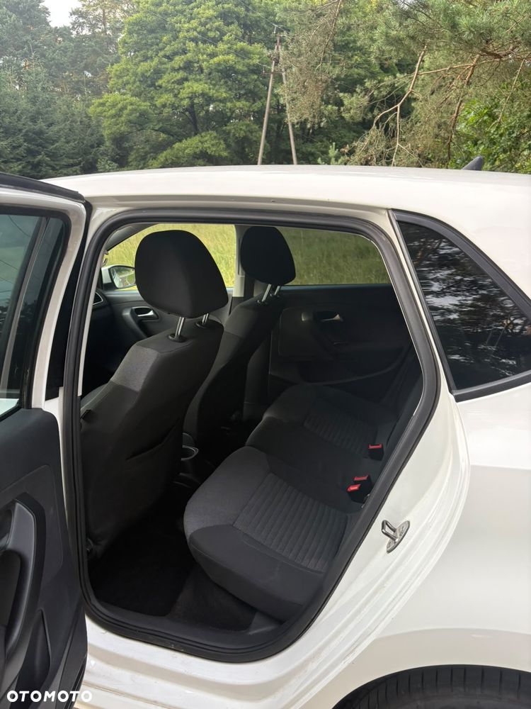 Volkswagen Polo 1.6 TDI DPF Highline - 4