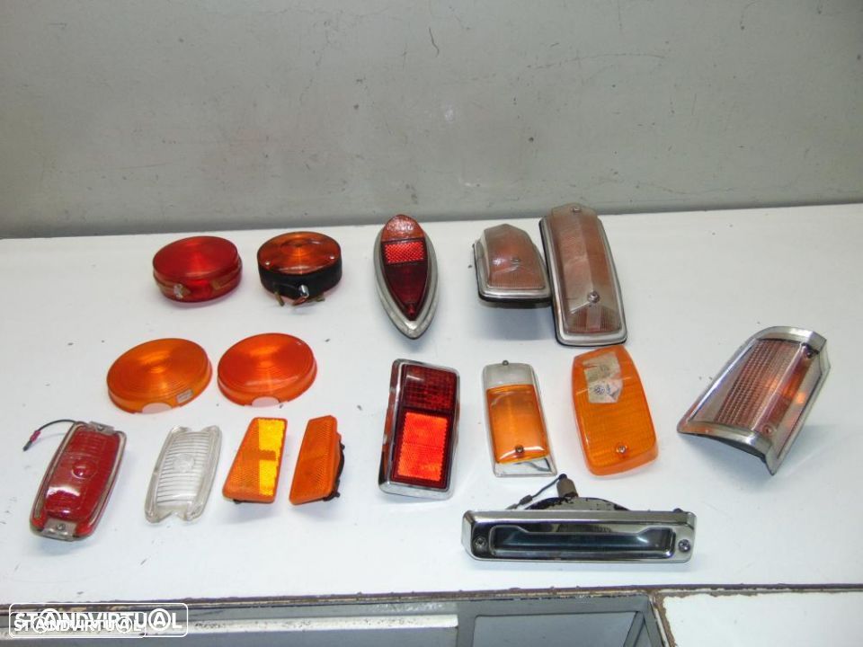 Antigos e clássicos vários farolins Bedford, Ford, VW, Toyota, Datsun, Peugeot - 1