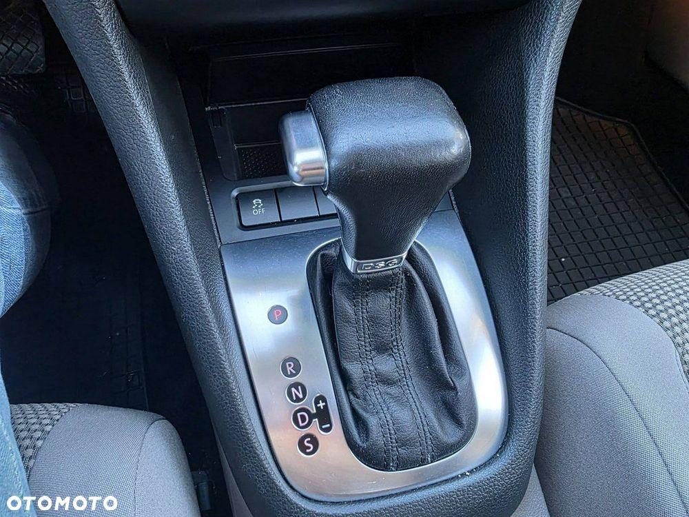 Volkswagen Golf 2.0 TDI DPF DSG Tour Edition - 26