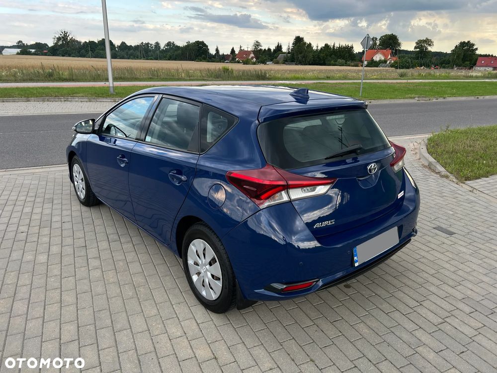 Toyota Auris 1.33 VVT-i Comfort - 32