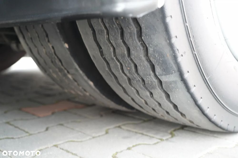 Wecon PRZYCZEPA - 7,7 M / TANDEM / PRZEJAZDOWA  / OŚ PODNOSZONA / SAF /  2023 ROK - 25