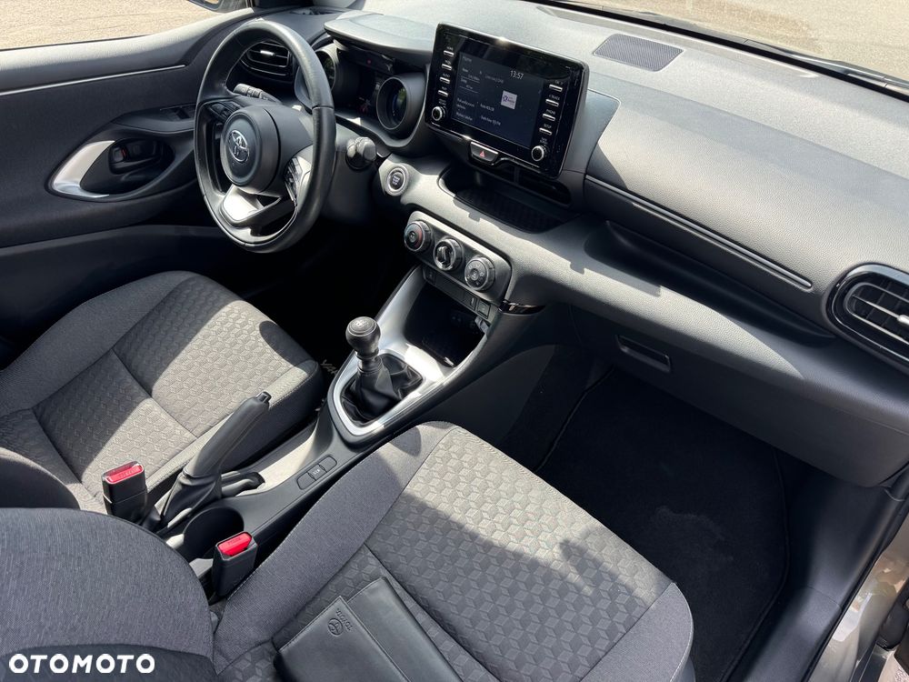 Toyota Yaris 1.5 VVT-iE Elegant - 11