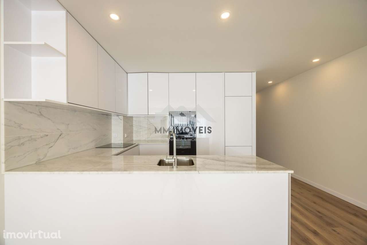 Moradia T4+1 | NOVA | Matosinhos | Terraços | Garagem Box - Grande imagem: 3/54