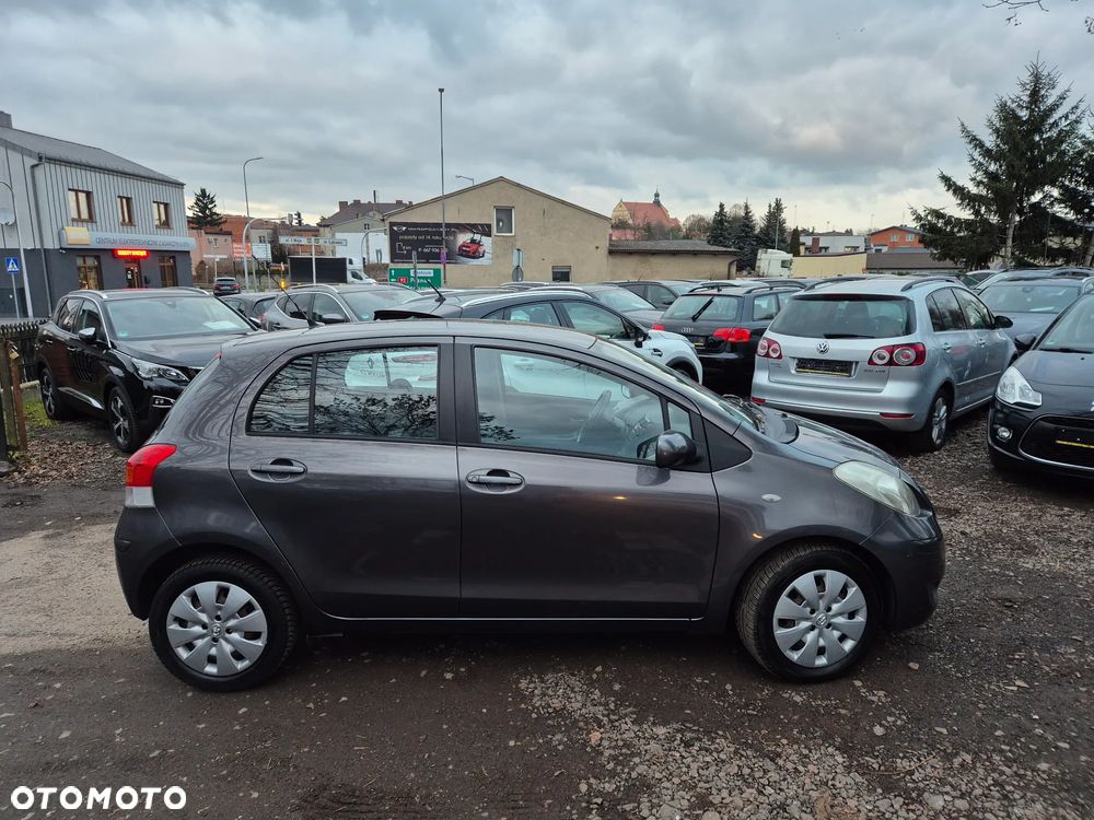 Toyota Yaris 1.33 VVT-i Sol - 4