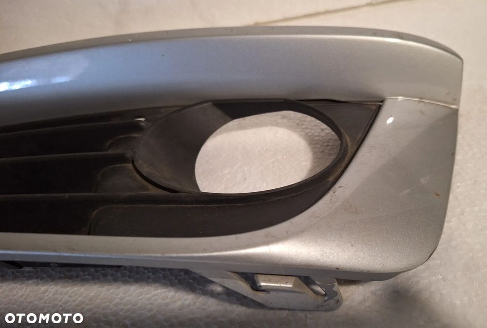 BMW SERIA 2 F22 F23 KRATKA ATRAPA ZDERZAKA LEWA 51117293841 51117311665 - 2