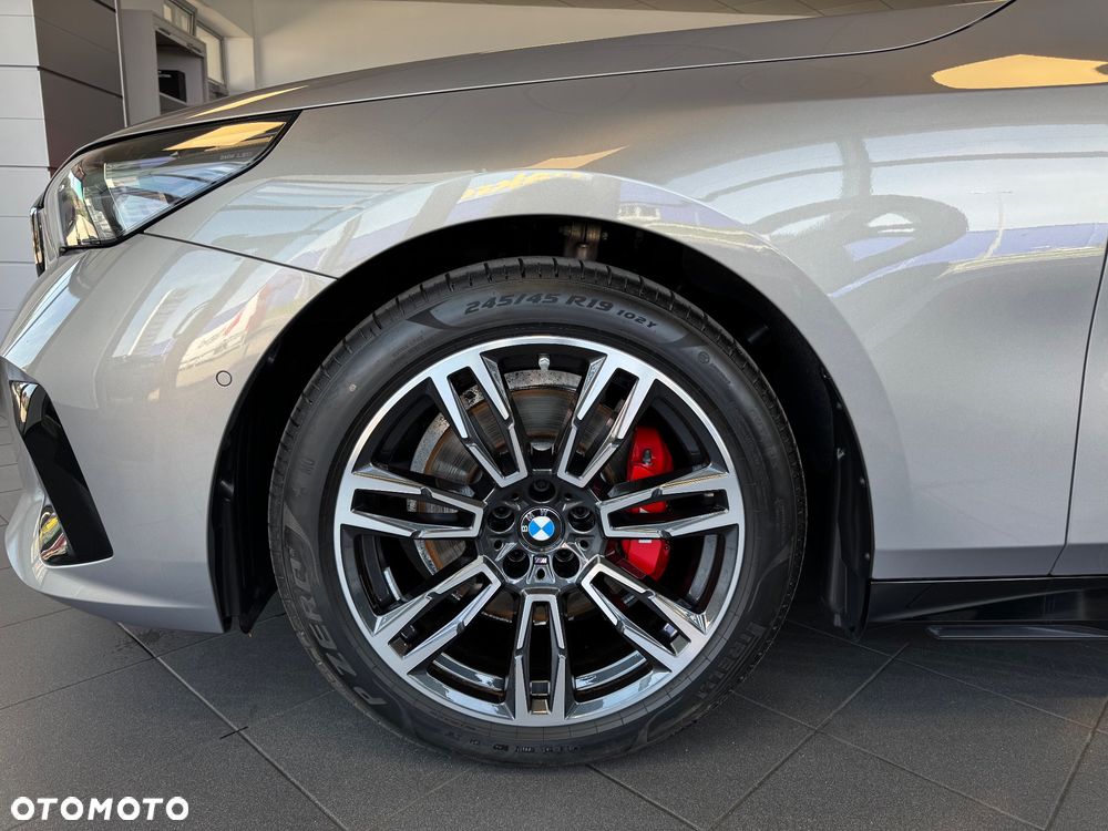 BMW Seria 5 520d xDrive - 11