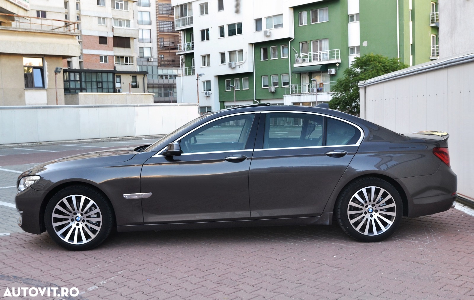 BMW Seria 7 730d Edition Exclusive - 8