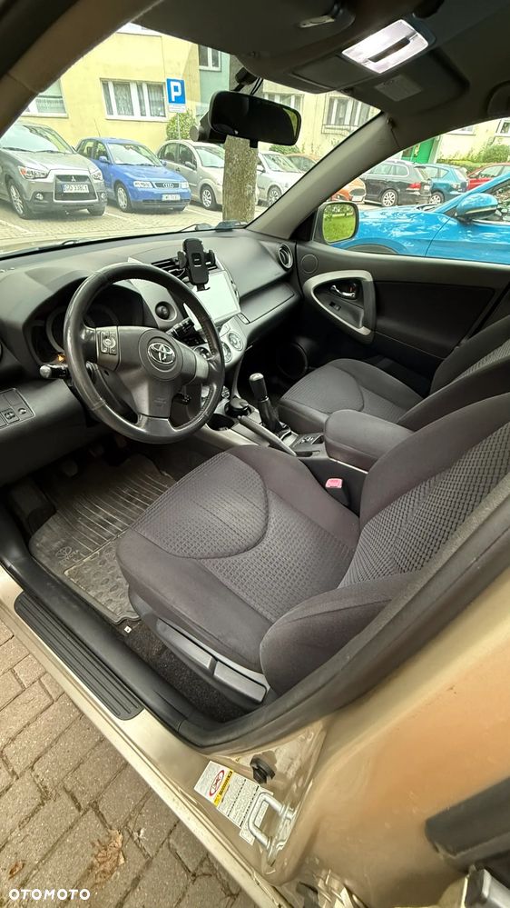 Toyota RAV4 2.0 VVT-i Sol - 6