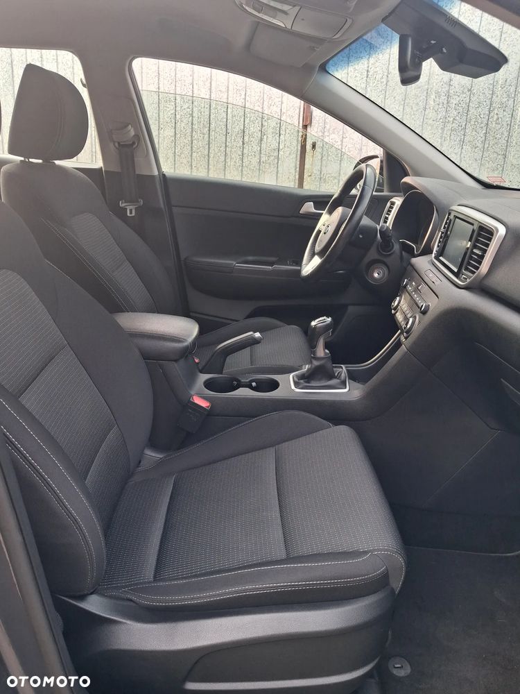 Kia Sportage - 16